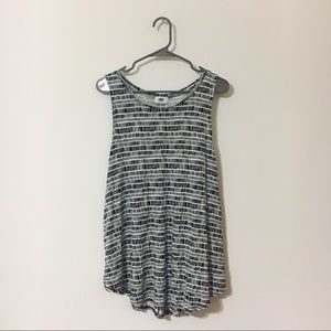 Old Navy Graphic Tank Top